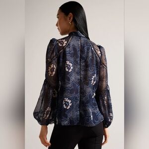 Ted Baker Bernot Blouse in Navy Floral Print size 1 Navy Blue